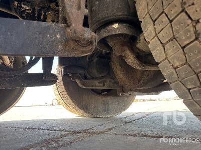 Distribuidor de asfalto MERCEDES ATEGO 2533 2004 Rincheval BIR 5000 L on 6x2: foto 18