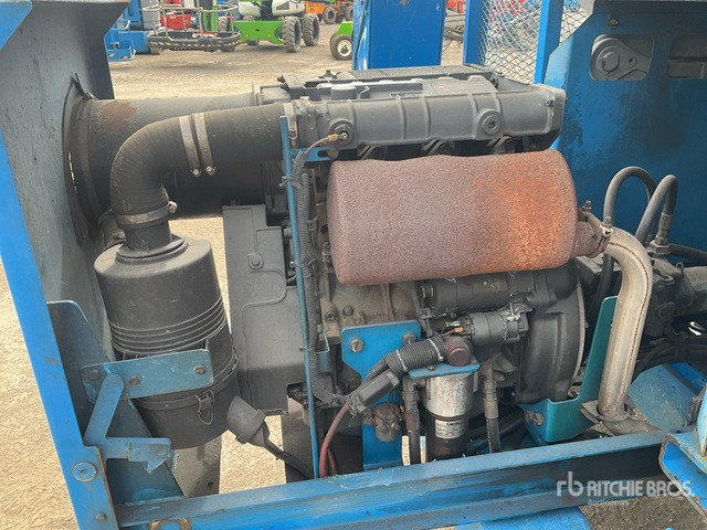 2007 Genie GS-5390 4x4 Diesel Scissor Lift - Plataforma de tijeras: foto 5 2007 Genie GS-5390 4x4 Diesel Scissor Lift - Plataforma de tijeras: foto 5