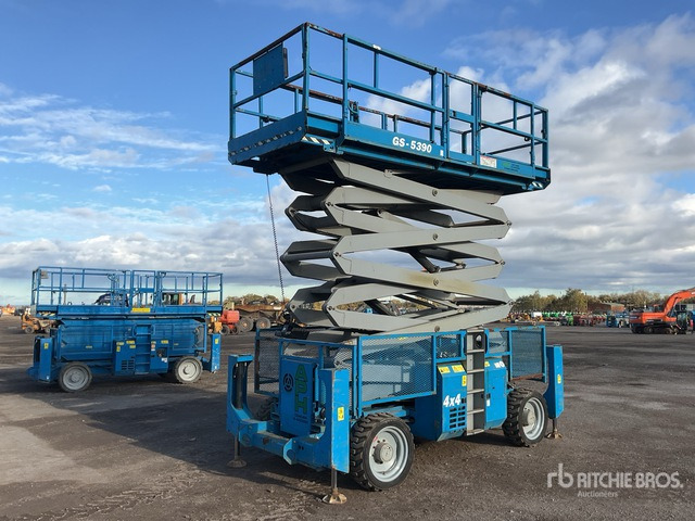 2007 Genie GS-5390 4x4 Diesel Scissor Lift - Plataforma de tijeras: foto 2 2007 Genie GS-5390 4x4 Diesel Scissor Lift - Plataforma de tijeras: foto 2