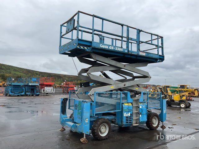 2007 Genie GS3384 4x4 Diesel Scissor Lift - Plataforma de tijeras: foto 2 2007 Genie GS3384 4x4 Diesel Scissor Lift - Plataforma de tijeras: foto 2