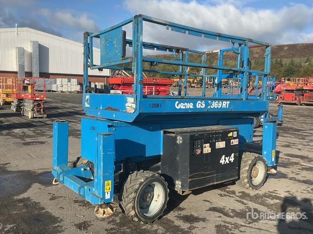 2015 Genie GS-3369RT 4x4 Diesel Scissor Lift - Plataforma de tijeras: foto 3 2015 Genie GS-3369RT 4x4 Diesel Scissor Lift - Plataforma de tijeras: foto 3