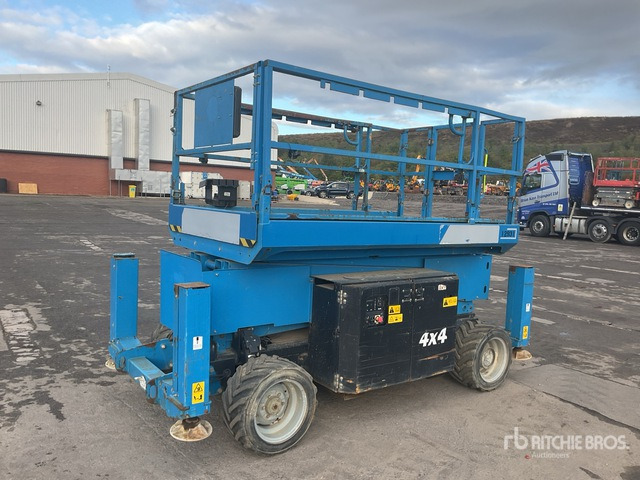 2015 Genie GS-3369RT 4x4 Diesel Scissor Lift - Plataforma de tijeras: foto 4 2015 Genie GS-3369RT 4x4 Diesel Scissor Lift - Plataforma de tijeras: foto 4