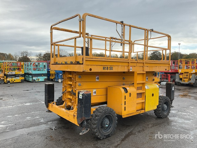 2015 Haulotte H18SX 4x4 Diesel Scissor Lift - Plataforma de tijeras: foto 5 2015 Haulotte H18SX 4x4 Diesel Scissor Lift - Plataforma de tijeras: foto 5