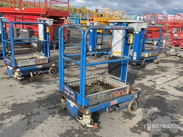 2017 Power Tower Nano Vertical Mast Lift - Plataforma de mástil vertical: foto 1 2017 Power Tower Nano Vertical Mast Lift - Plataforma de mástil vertical: foto 1