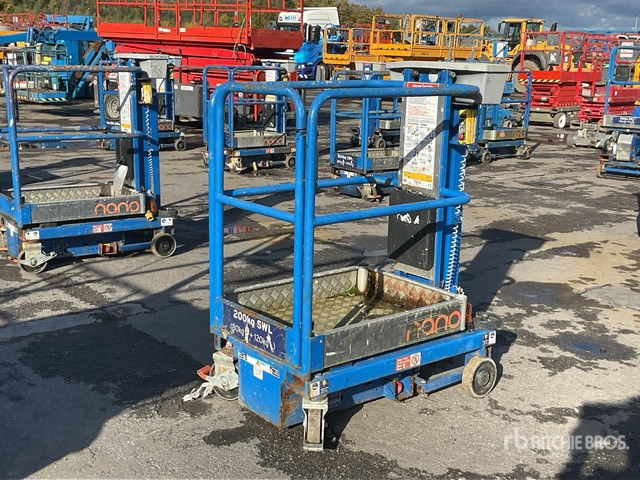 2017 Power Tower Nano Vertical Mast Lift - Plataforma de mástil vertical: foto 1 2017 Power Tower Nano Vertical Mast Lift - Plataforma de mástil vertical: foto 1