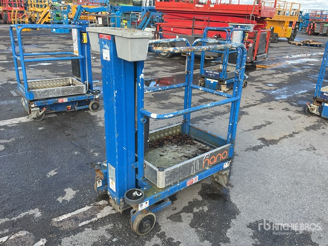 2017 Power Tower Nano Vertical Mast Lift - Plataforma de mástil vertical: foto 4 2017 Power Tower Nano Vertical Mast Lift - Plataforma de mástil vertical: foto 4