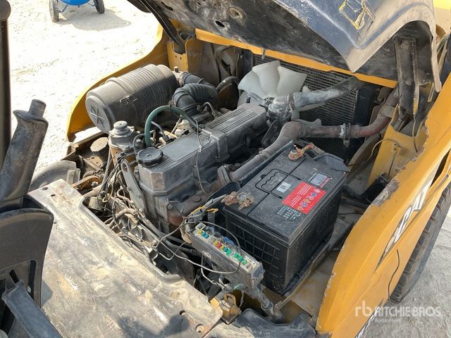2010 Cat DP25NT 2.5 ton Forklift - Carretilla elevadora diésel: foto 5 2010 Cat DP25NT 2.5 ton Forklift - Carretilla elevadora diésel: foto 5
