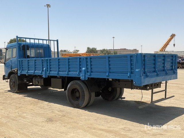 2010 FAW 1120P9K2L3E 4x2 Flatbed Truck - Camión caja abierta: foto 4 2010 FAW 1120P9K2L3E 4x2 Flatbed Truck - Camión caja abierta: foto 4