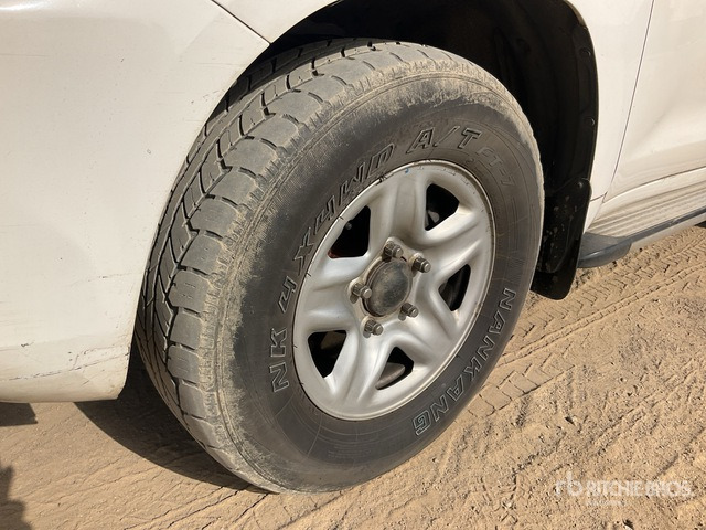 2012 Toyota Land Cruiser GX 200L 4x4 SUV - SUV/ Todoterreno: foto 5 2012 Toyota Land Cruiser GX 200L 4x4 SUV - SUV/ Todoterreno: foto 5