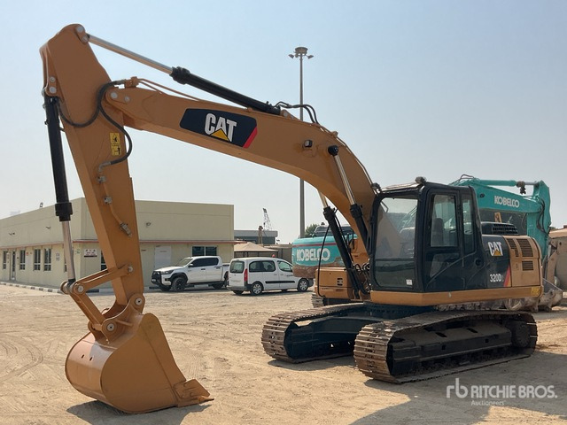 2013 Cat 320D2 - Excavadora de cadenas: foto 2 2013 Cat 320D2 - Excavadora de cadenas: foto 2