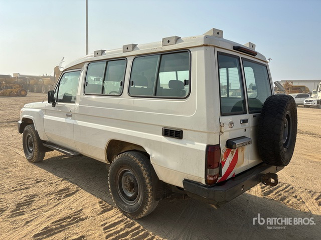 2018 Toyota Land Cruiser 78R 4x4 SUV - SUV/ Todoterreno: foto 2 2018 Toyota Land Cruiser 78R 4x4 SUV - SUV/ Todoterreno: foto 2