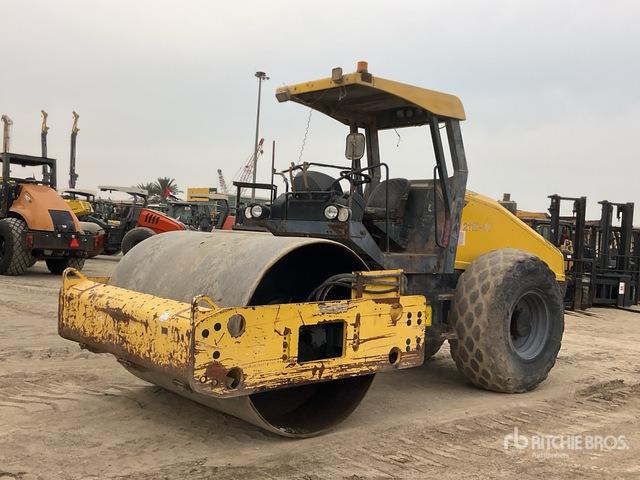 Bomag BW211D-40 Smooth Drum Compactor - Compactador: foto 1 Bomag BW211D-40 Smooth Drum Compactor - Compactador: foto 1