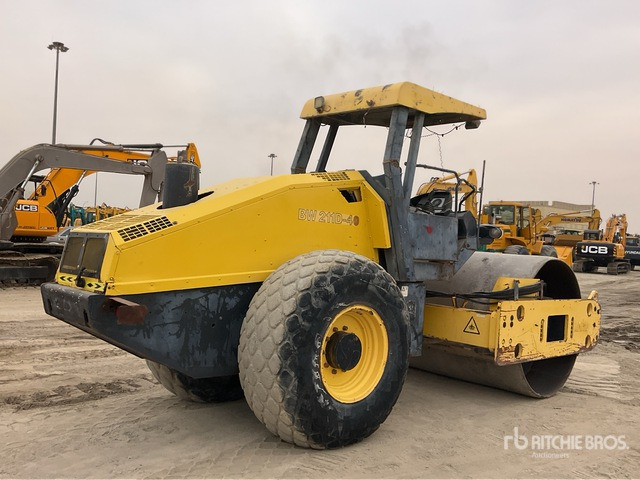Bomag BW211D-40 Smooth Drum Compactor - Compactador: foto 3 Bomag BW211D-40 Smooth Drum Compactor - Compactador: foto 3