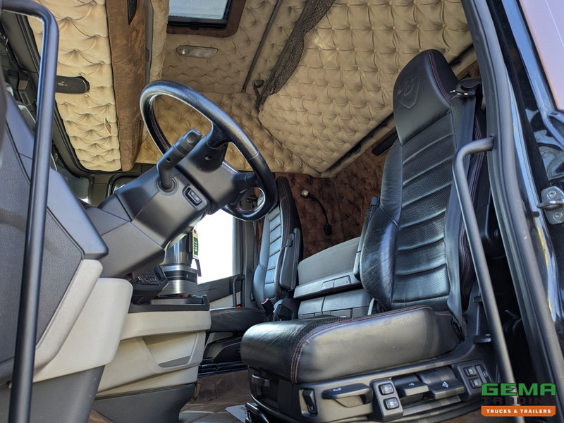 Scania S730 6x4 Topline Euro6 - V8 - Retarder - Costum Interior - Vollucht - Alcoa's - Cabeza tractora: foto 5 Scania S730 6x4 Topline Euro6 - V8 - Retarder - Costum Interior - Vollucht - Alcoa's - Cabeza tractora: foto 5