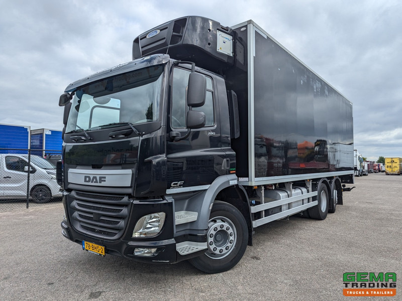 DAF CF 280 FAN 6x2/4 DayCab Euro6A - Koel-VriesBak 7.9m + Carrier Supra 1150MT + Laadklep 2000kg - 10/2025APK - Camión frigorífico: foto 1 DAF CF 280 FAN 6x2/4 DayCab Euro6A - Koel-VriesBak 7.9m + Carrier Supra 1150MT + Laadklep 2000kg - 10/2025APK - Camión frigorífico: foto 1