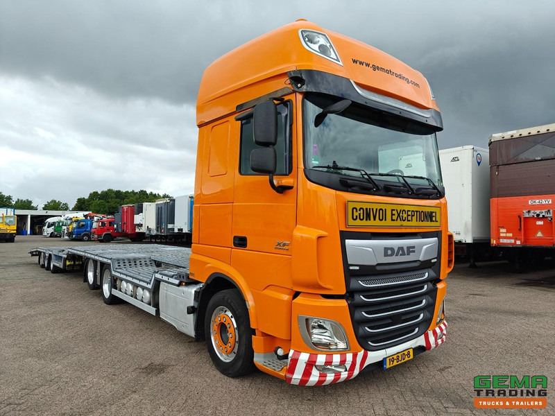 DAF XF 440 FAS 6x2 SuperSpaceCab Euro6C - Retarder + Recker 3-Assige Aanhanger - Wielkuipen - Hydraulische knik en uitschuifbaar - 02/2026 APK - Camión portavehículos: foto 4 DAF XF 440 FAS 6x2 SuperSpaceCab Euro6C - Retarder + Recker 3-Assige Aanhanger - Wielkuipen - Hydraulische knik en uitschuifbaar - 02/2026 APK - Camión portavehículos: foto 4