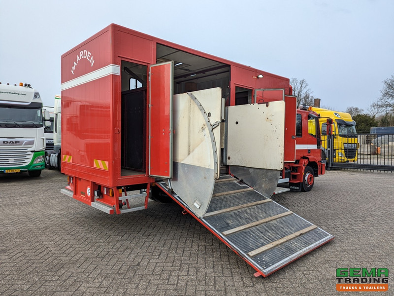 Iveco Tector ML120E24D 4x2 Euro3 DubbelCabine - Paardenwagen 3-Paards - Kleedruimte - Hydraulische klep- TOP! - Camión para caballos: foto 3 Iveco Tector ML120E24D 4x2 Euro3 DubbelCabine - Paardenwagen 3-Paards - Kleedruimte - Hydraulische klep- TOP! - Camión para caballos: foto 3