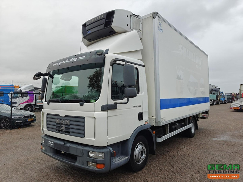 MAN TGL 12.180 4x2 Dagcabine Euro4 - Koel-Vriesbak 5.5m - Carrier Supra 850Mt - Laadklep 1500KG - 02/2026 APK - Camión frigorífico: foto 1 MAN TGL 12.180 4x2 Dagcabine Euro4 - Koel-Vriesbak 5.5m - Carrier Supra 850Mt - Laadklep 1500KG - 02/2026 APK - Camión frigorífico: foto 1