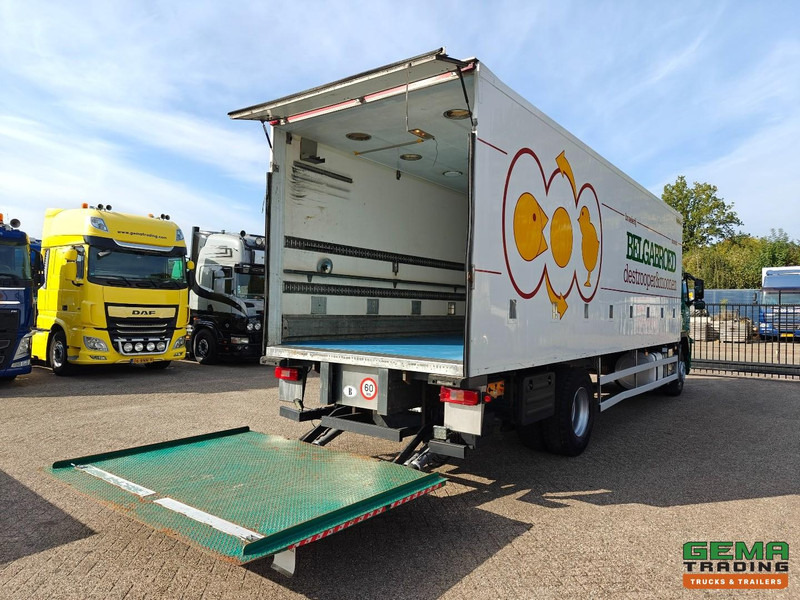 Volvo FM330 4x2 Dagcab Euro5 - KuikenBak 8.4m + Webasto Heater + Dhollandia 2000KG - Camión transporte de ganado: foto 2 Volvo FM330 4x2 Dagcab Euro5 - KuikenBak 8.4m + Webasto Heater + Dhollandia 2000KG - Camión transporte de ganado: foto 2