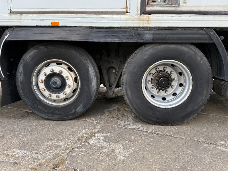 Volvo FH 12.420 6X2 Frigo Spring/Air Manual Gearbox TOP CONDITION - Camión frigorífico: foto 5 Volvo FH 12.420 6X2 Frigo Spring/Air Manual Gearbox TOP CONDITION - Camión frigorífico: foto 5