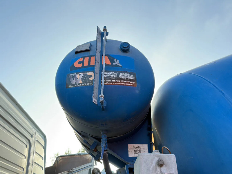 Volvo FM 12.380 8X4 CIFA Beton Mixer Spring/Spring *TOP CONDITION* - Camión hormigonera: foto 5 Volvo FM 12.380 8X4 CIFA Beton Mixer Spring/Spring *TOP CONDITION* - Camión hormigonera: foto 5