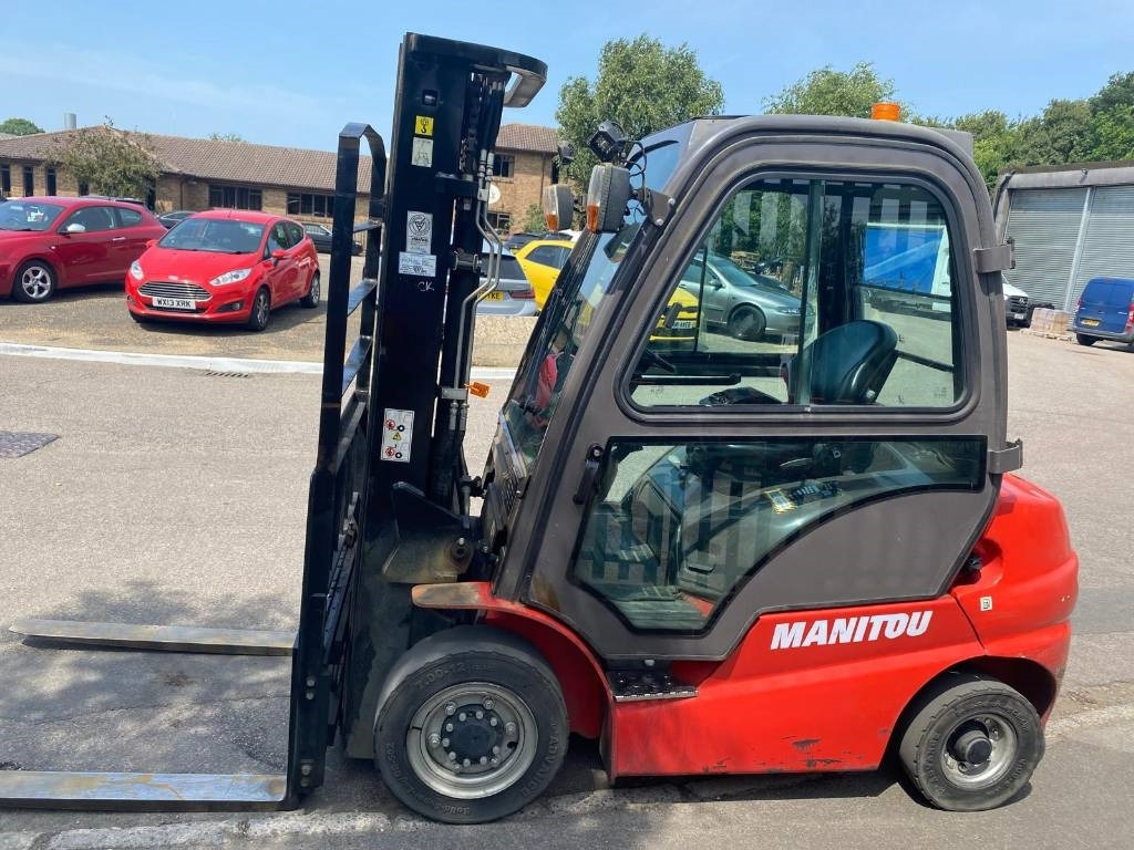 Leasing de Manitou Mi25D Manitou Mi25D: foto 7 Leasing de Manitou Mi25D Manitou Mi25D: foto 7