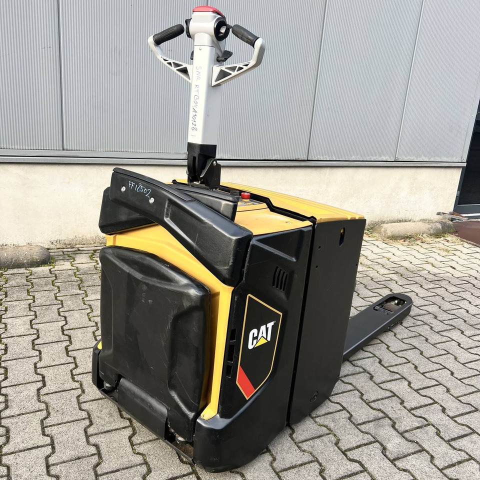 Caterpillar NPV20N2 - Transpaleta: foto 1 Caterpillar NPV20N2 - Transpaleta: foto 1