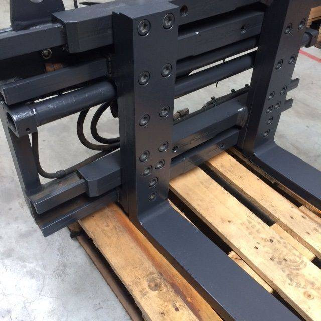 Kaup Fork positioner with separate sideshift - Implemento: foto 3 Kaup Fork positioner with separate sideshift - Implemento: foto 3