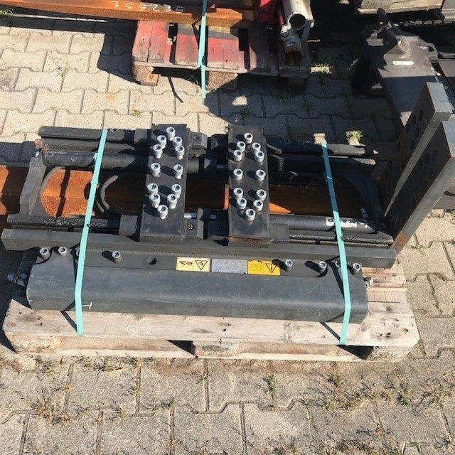 Kaup Fork positioner with sideshift - Implemento: foto 2 Kaup Fork positioner with sideshift - Implemento: foto 2