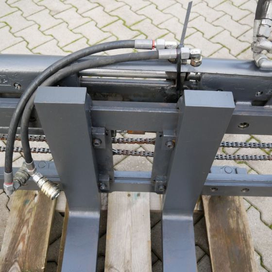 Kaup Fork positoner with sideshift - Implemento para Equipo de manutención: foto 4 Kaup Fork positoner with sideshift - Implemento para Equipo de manutención: foto 4