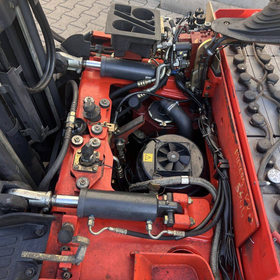 Carretilla elevadora eléctrica Linde E25S (336-03): foto 12