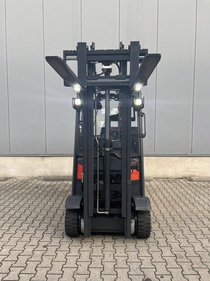 Linde H20T-01 (391) EVO - Carretilla elevadora de gas: foto 2 Linde H20T-01 (391) EVO - Carretilla elevadora de gas: foto 2