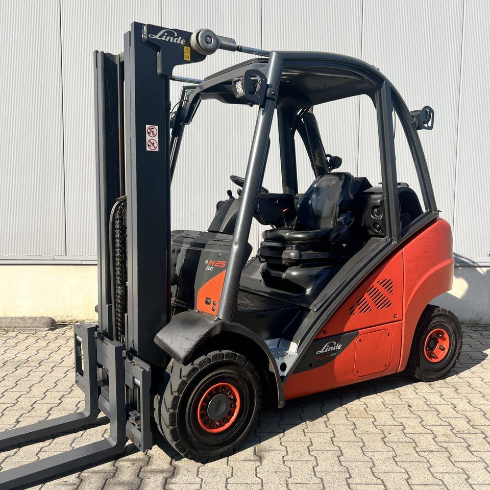 Linde H25T (392) EVO - Carretilla elevadora de gas: foto 1 Linde H25T (392) EVO - Carretilla elevadora de gas: foto 1