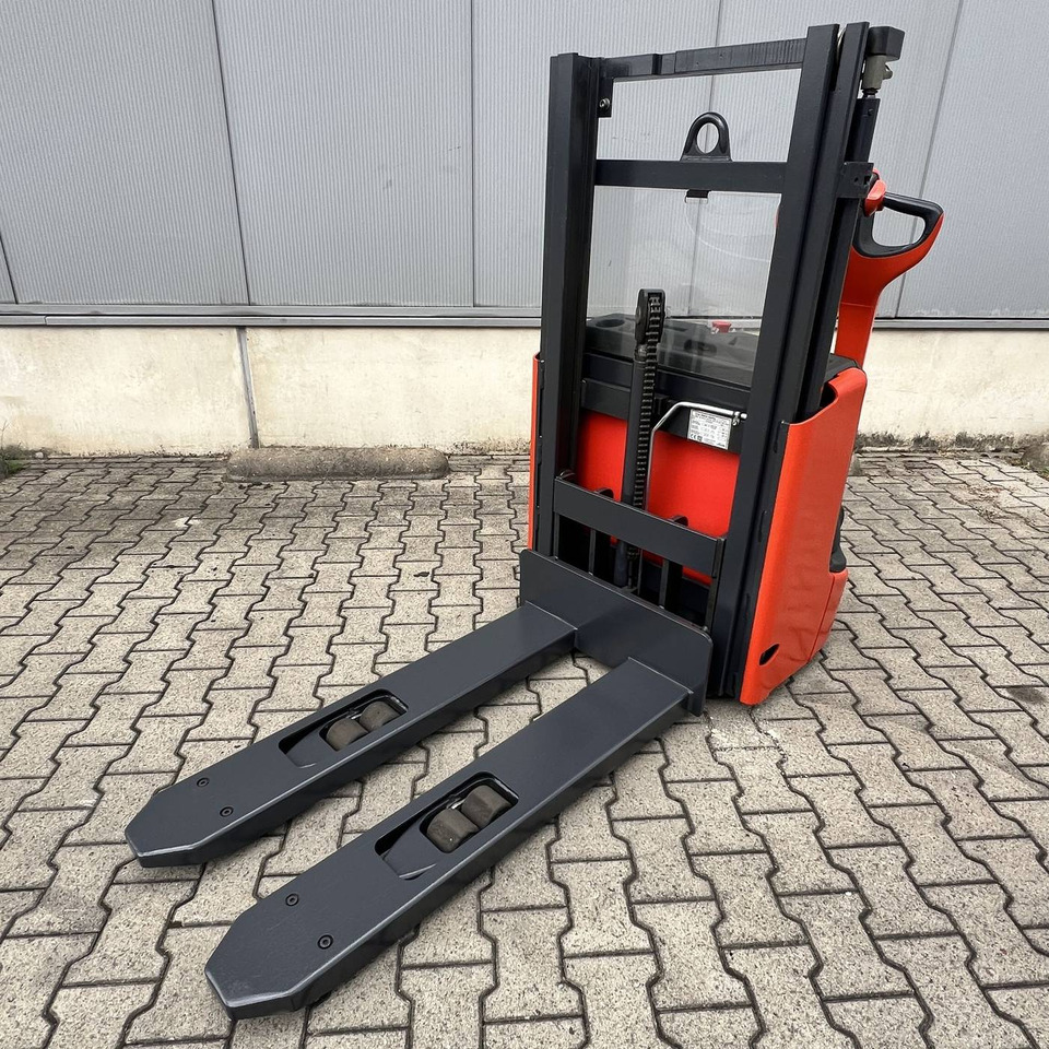 Linde L12 (1172) - Apilador: foto 4 Linde L12 (1172) - Apilador: foto 4