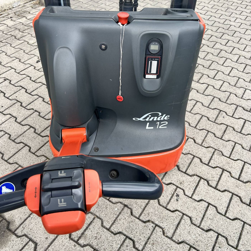 Linde L12 (1172) - Apilador: foto 5 Linde L12 (1172) - Apilador: foto 5