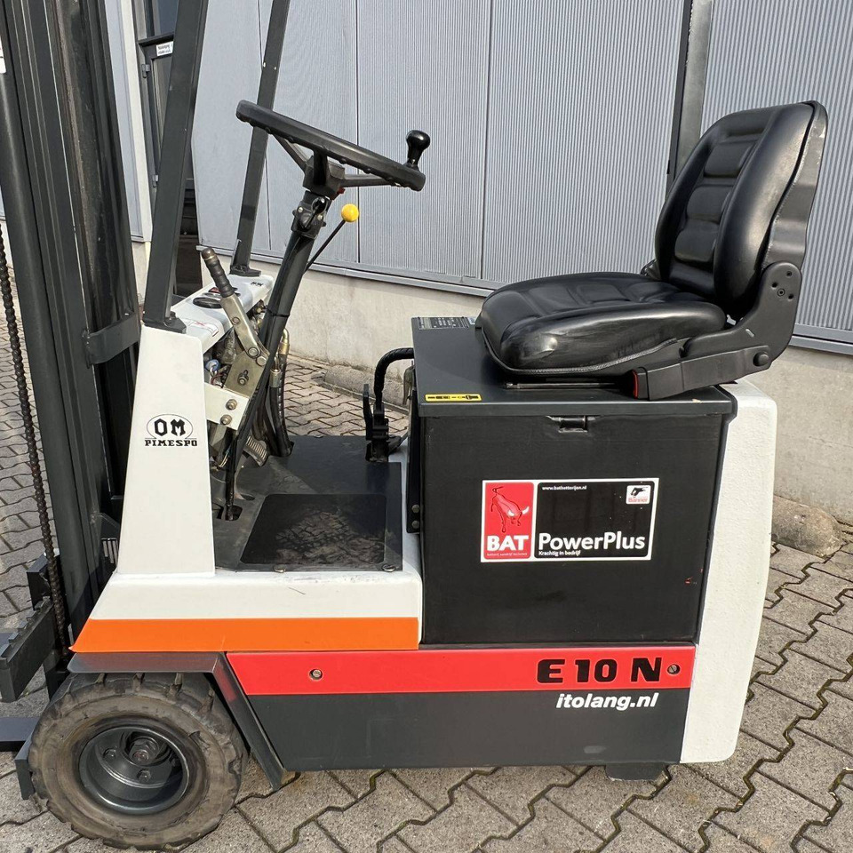 OM Pimespo E10N - Carretilla elevadora eléctrica: foto 4 OM Pimespo E10N - Carretilla elevadora eléctrica: foto 4