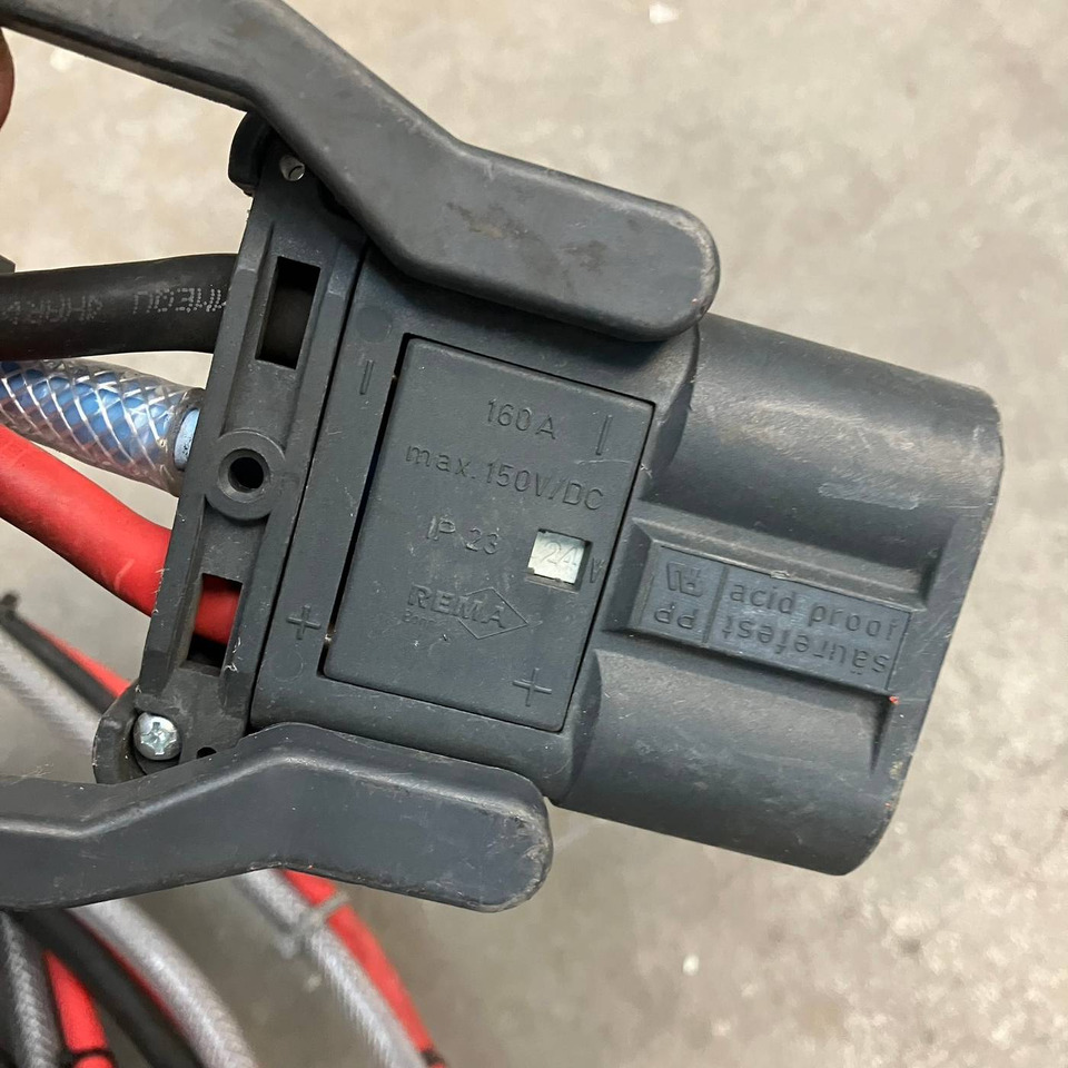 Hawker 24V/72A Lifetech TC1LT - Recambio para Equipo de manutención: foto 3 Hawker 24V/72A Lifetech TC1LT - Recambio para Equipo de manutención: foto 3