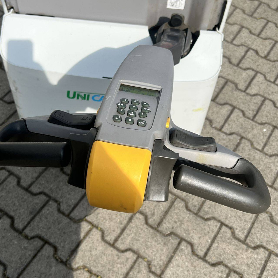 Unicarriers PLL180 - Transpaleta: foto 5 Unicarriers PLL180 - Transpaleta: foto 5