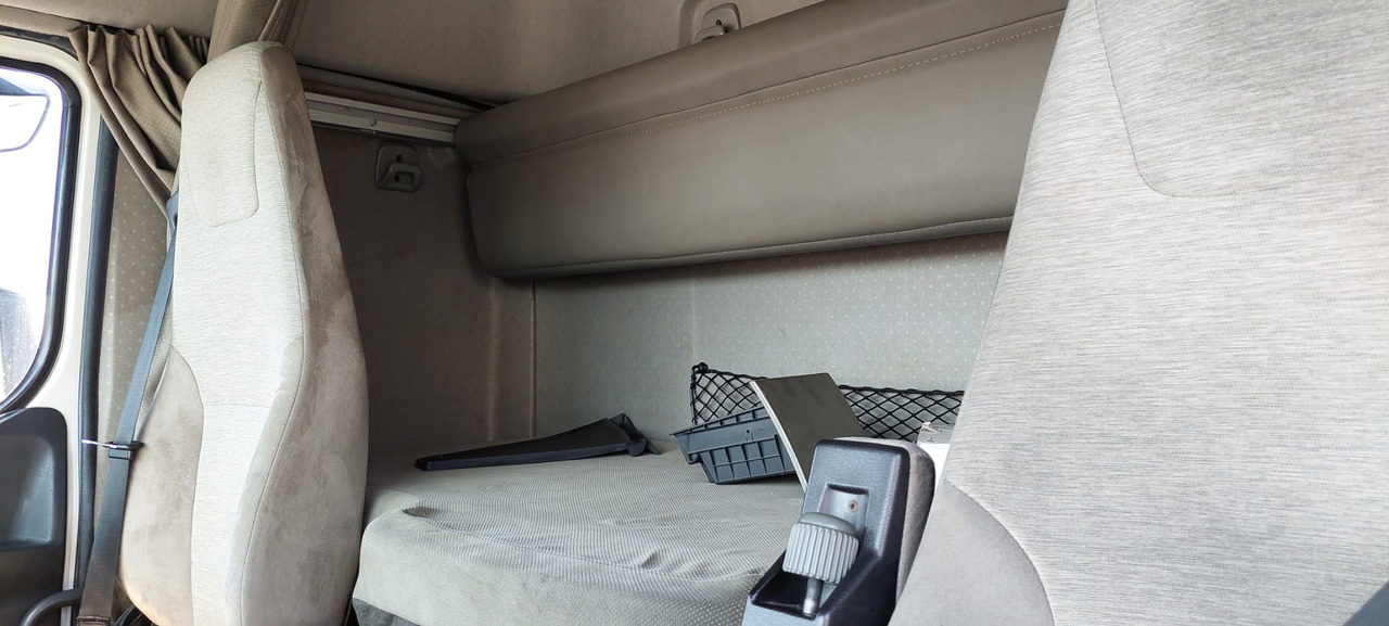 RENAULT PREMIUM 410 - Cabeza tractora: foto 4 RENAULT PREMIUM 410 - Cabeza tractora: foto 4