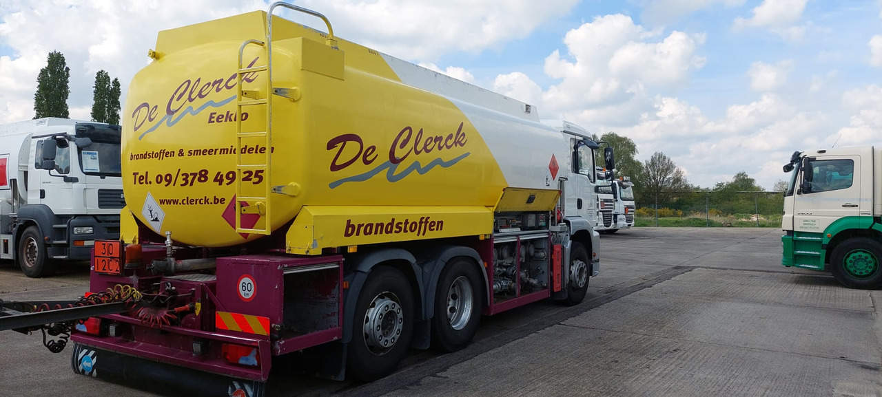 Camión cisterna MAN: foto 8