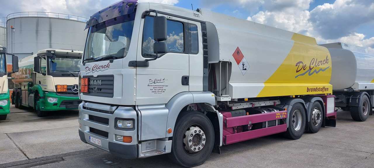 MAN - Camión cisterna: foto 1 MAN - Camión cisterna: foto 1