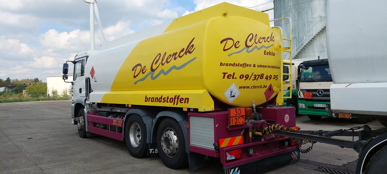 Camión cisterna MAN: foto 10