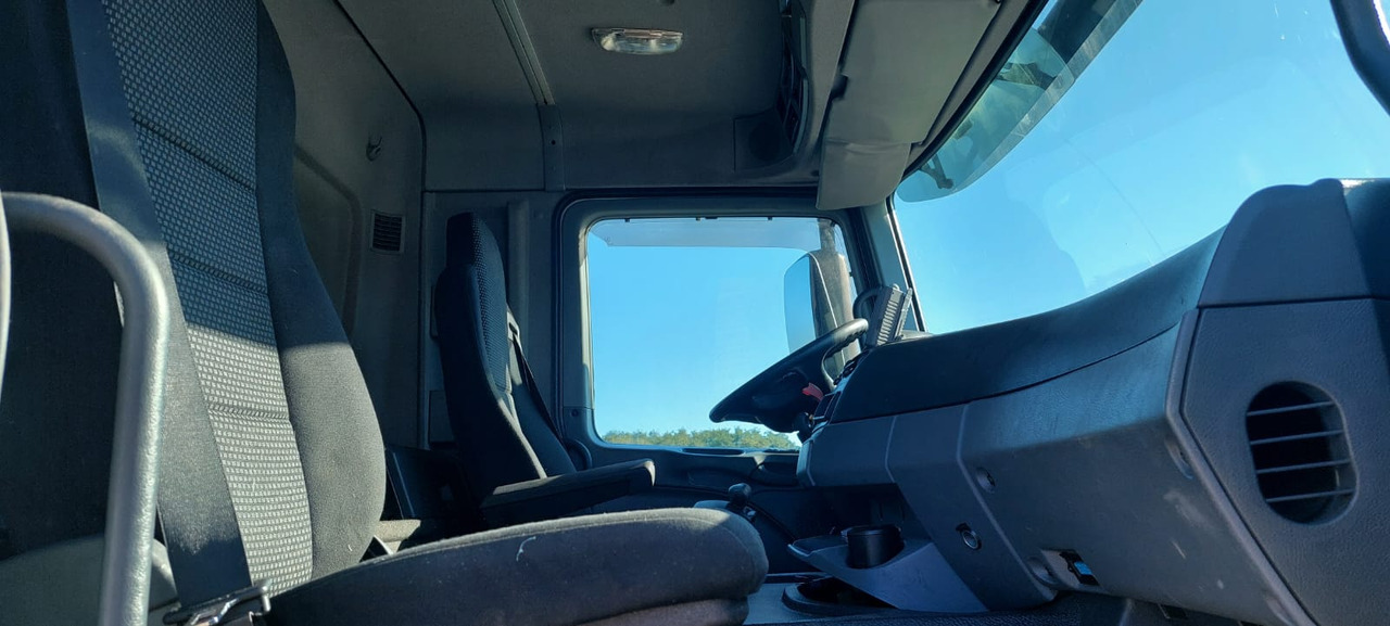 MERCEDES Actros - Camión cisterna: foto 5 MERCEDES Actros - Camión cisterna: foto 5