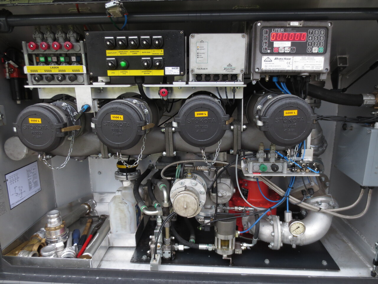 SCANIA G370 - Camión cisterna: foto 4 SCANIA G370 - Camión cisterna: foto 4