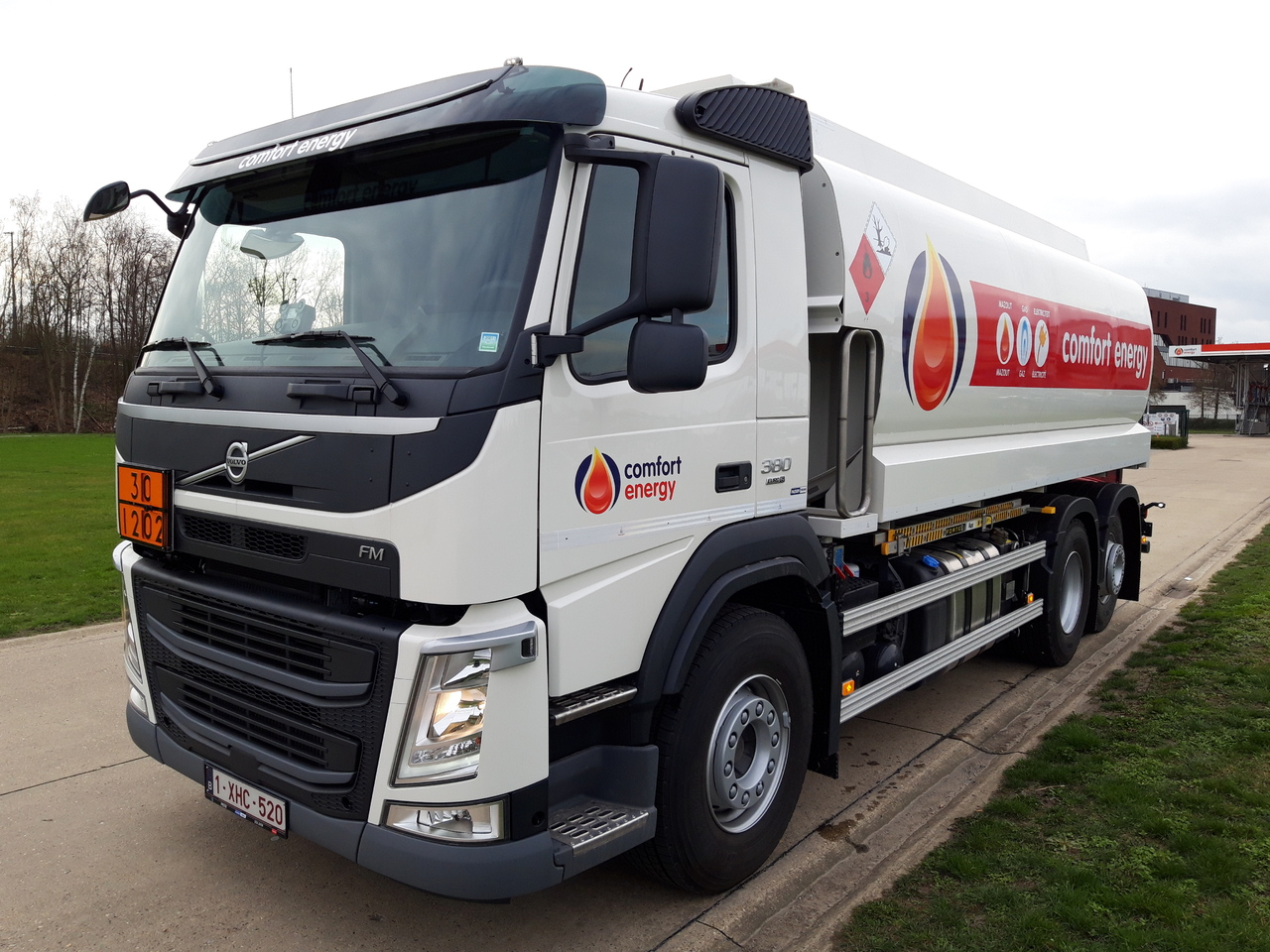VOLVO FM - Camión cisterna: foto 1 VOLVO FM - Camión cisterna: foto 1