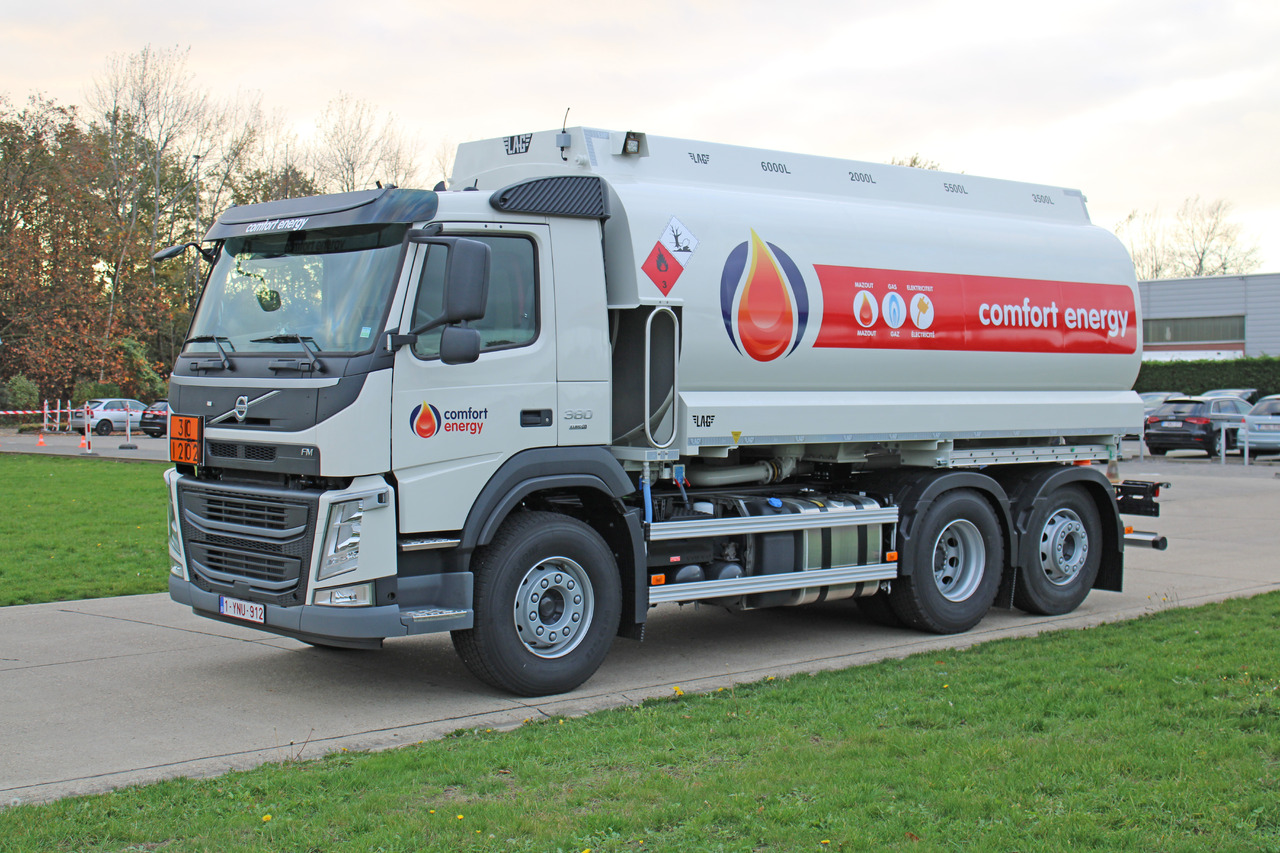 VOLVO FM - Camión cisterna: foto 1 VOLVO FM - Camión cisterna: foto 1