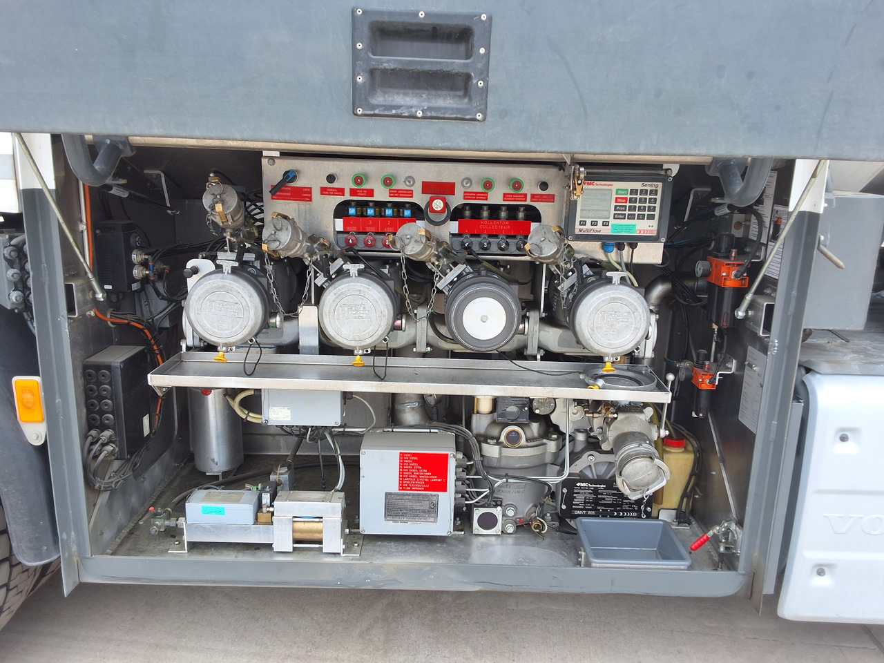 VOLVO FM - Camión cisterna: foto 5 VOLVO FM - Camión cisterna: foto 5