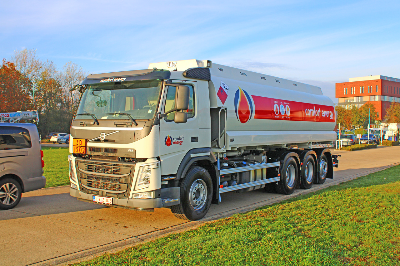 VOLVO FM - Camión cisterna: foto 1 VOLVO FM - Camión cisterna: foto 1