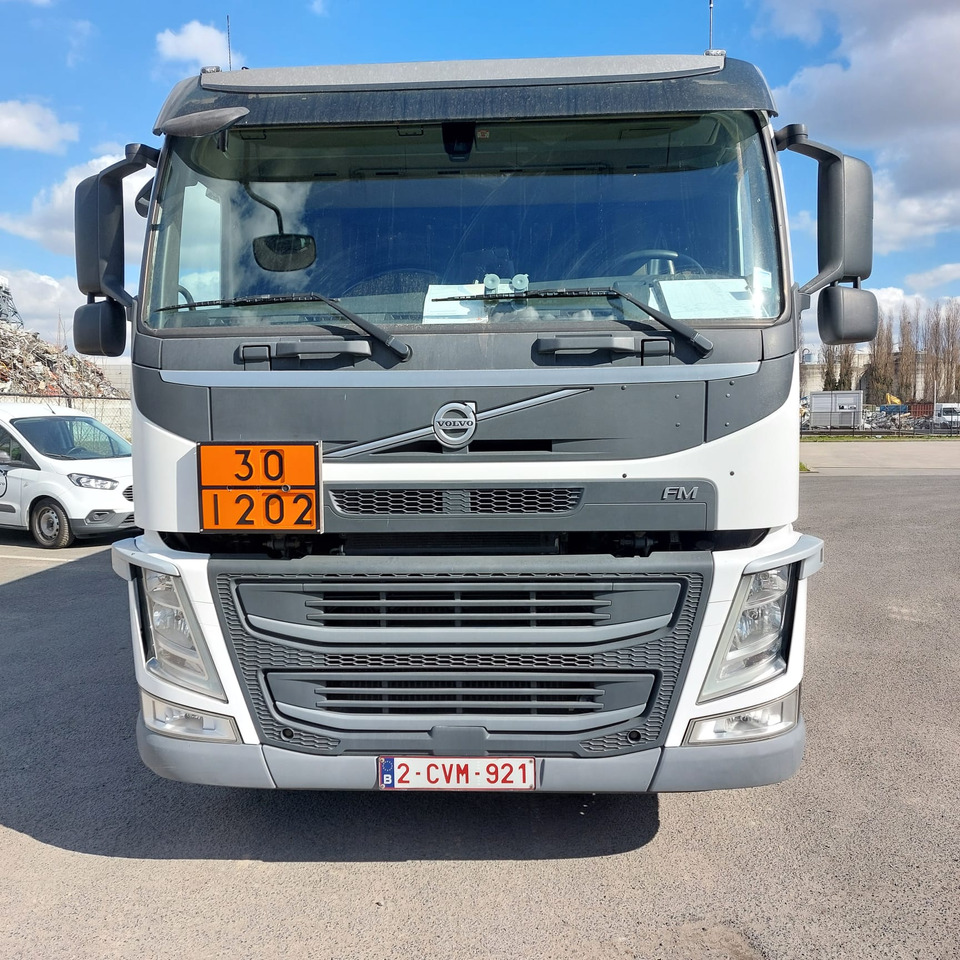 VOLVO FM - Camión cisterna: foto 4 VOLVO FM - Camión cisterna: foto 4