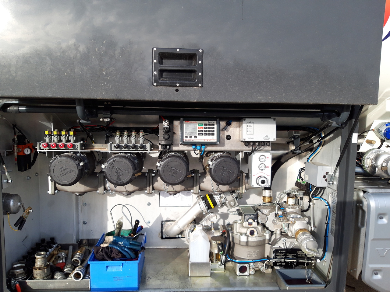 VOLVO FM - Camión cisterna: foto 2 VOLVO FM - Camión cisterna: foto 2